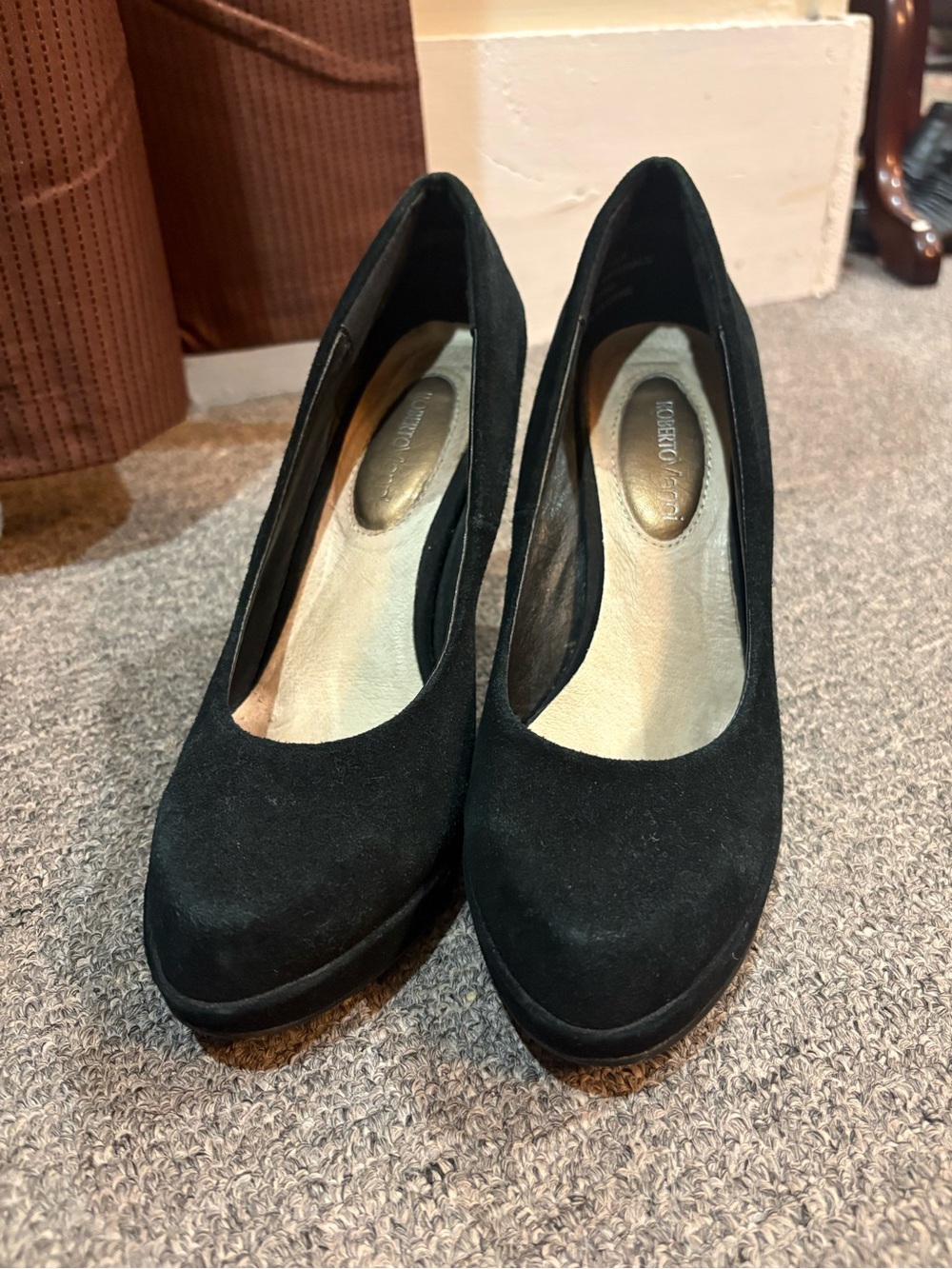 Black Suede Women’s Pumps